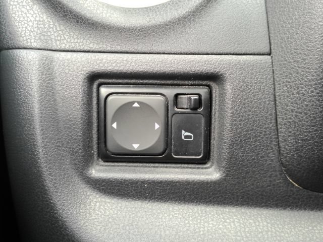 Used 2014 Nissan Versa Note S FWD image 29