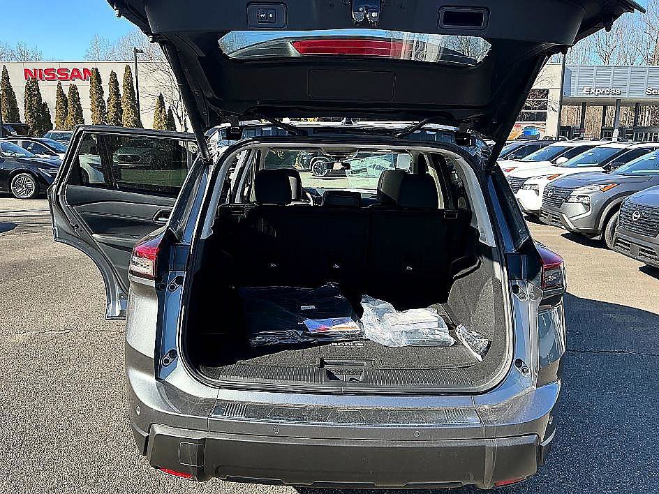 New 2026 Nissan Rogue SV image 20