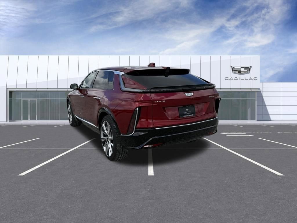 Used 2024 Cadillac Lyriq Luxury w/ LPO, Floor Liner Package AWD/4WD image 11