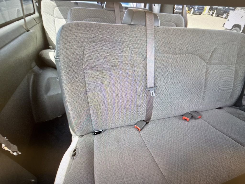 Used 2025 Chevrolet Express 3500 LS RWD image 11
