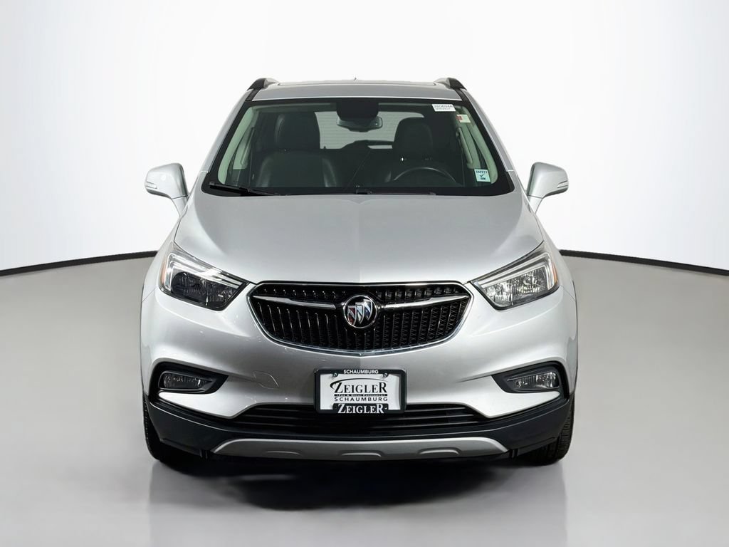Used 2019 Buick Encore Sport Touring FWD image 2