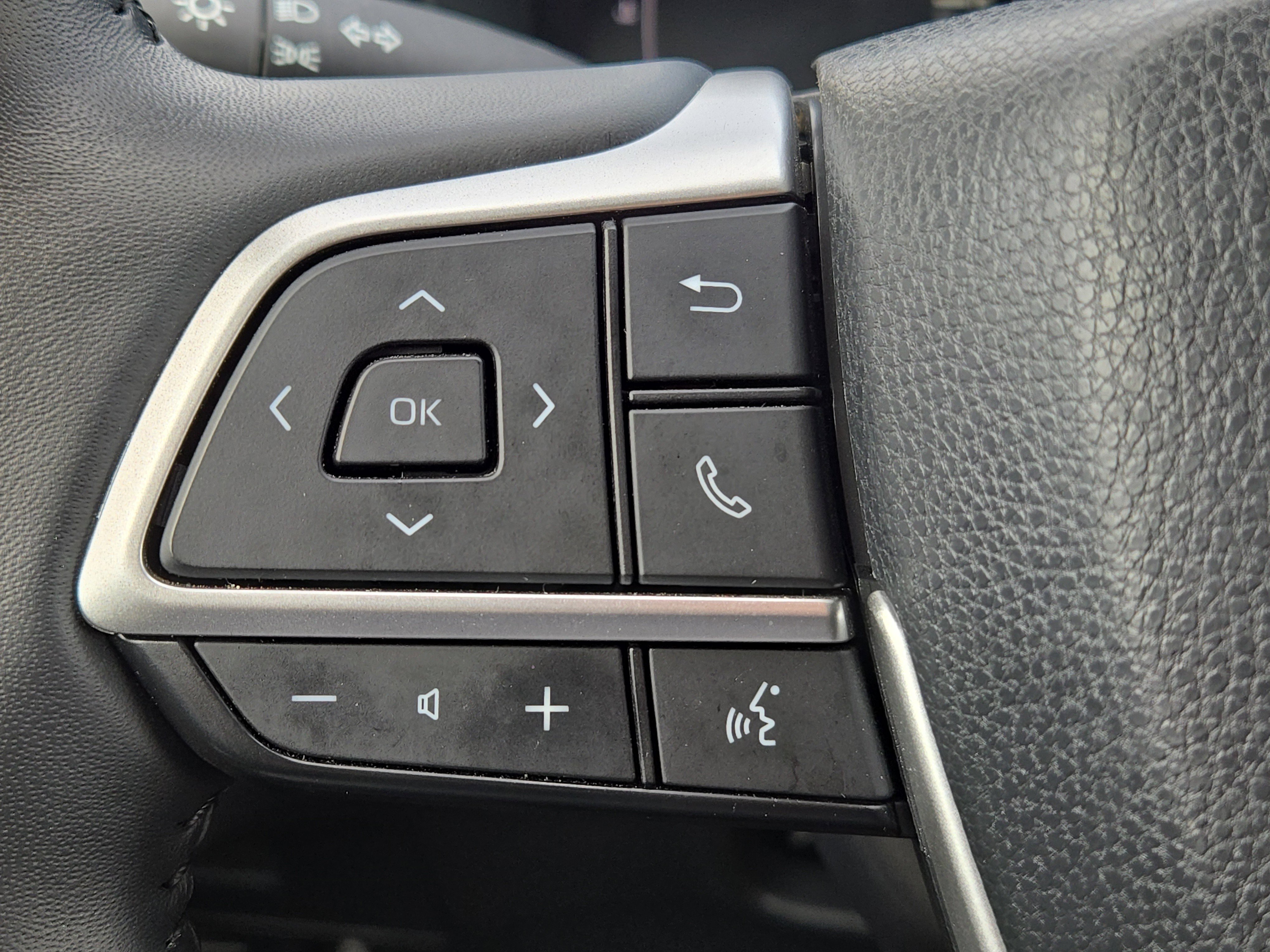 Used 2024 Toyota Grand Highlander AWD image 24