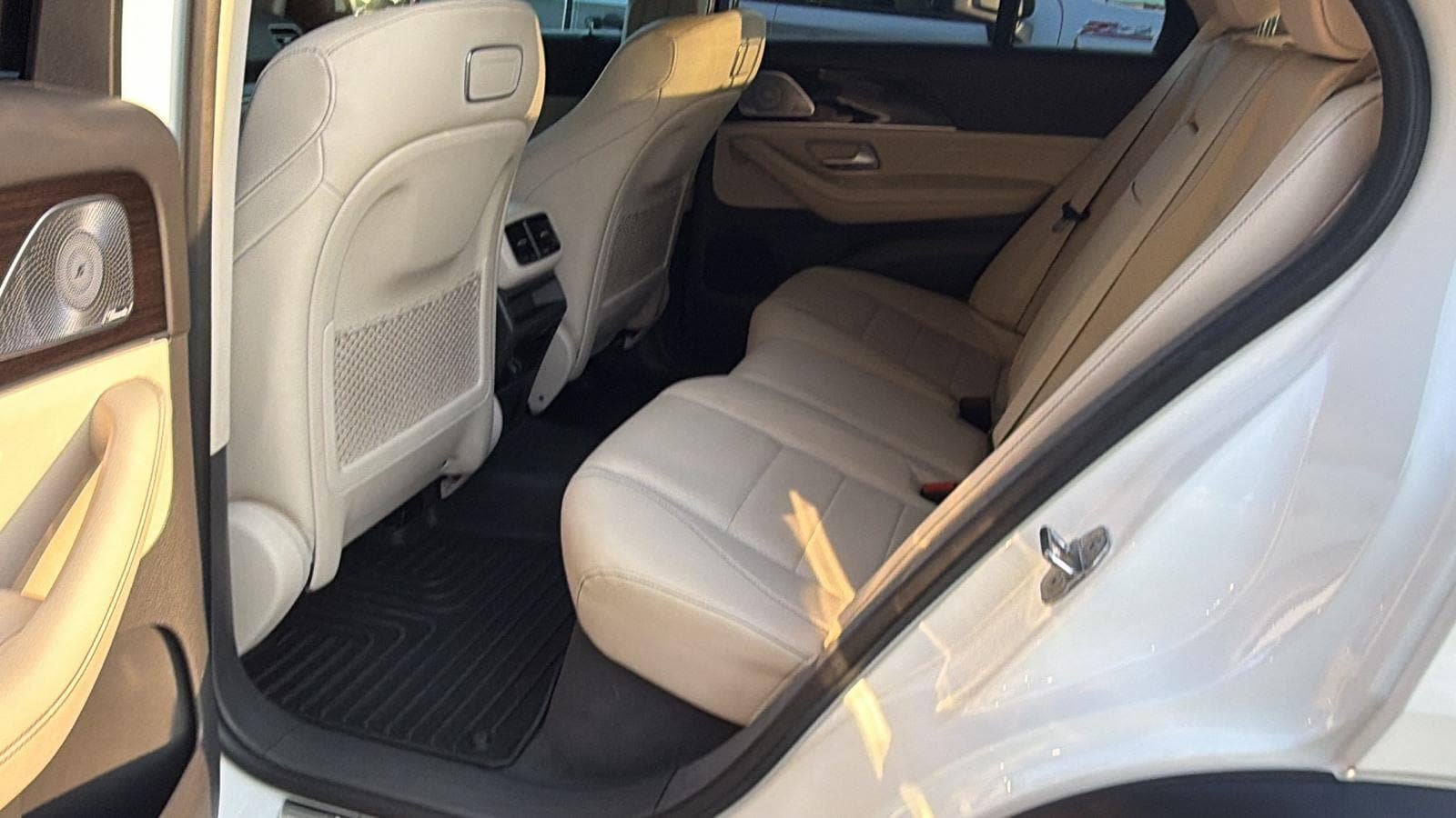 Used 2020 Mercedes-Benz GLE 350 4MATIC image 23