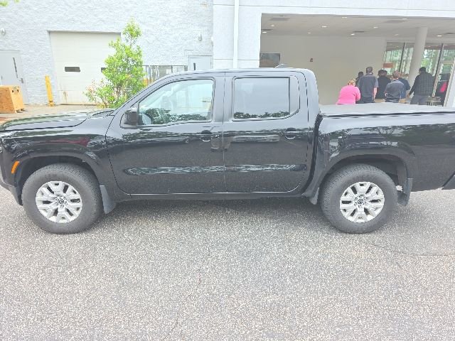 Certified 2022 Nissan Frontier SV w/ Technology Package AWD/4WD image 9