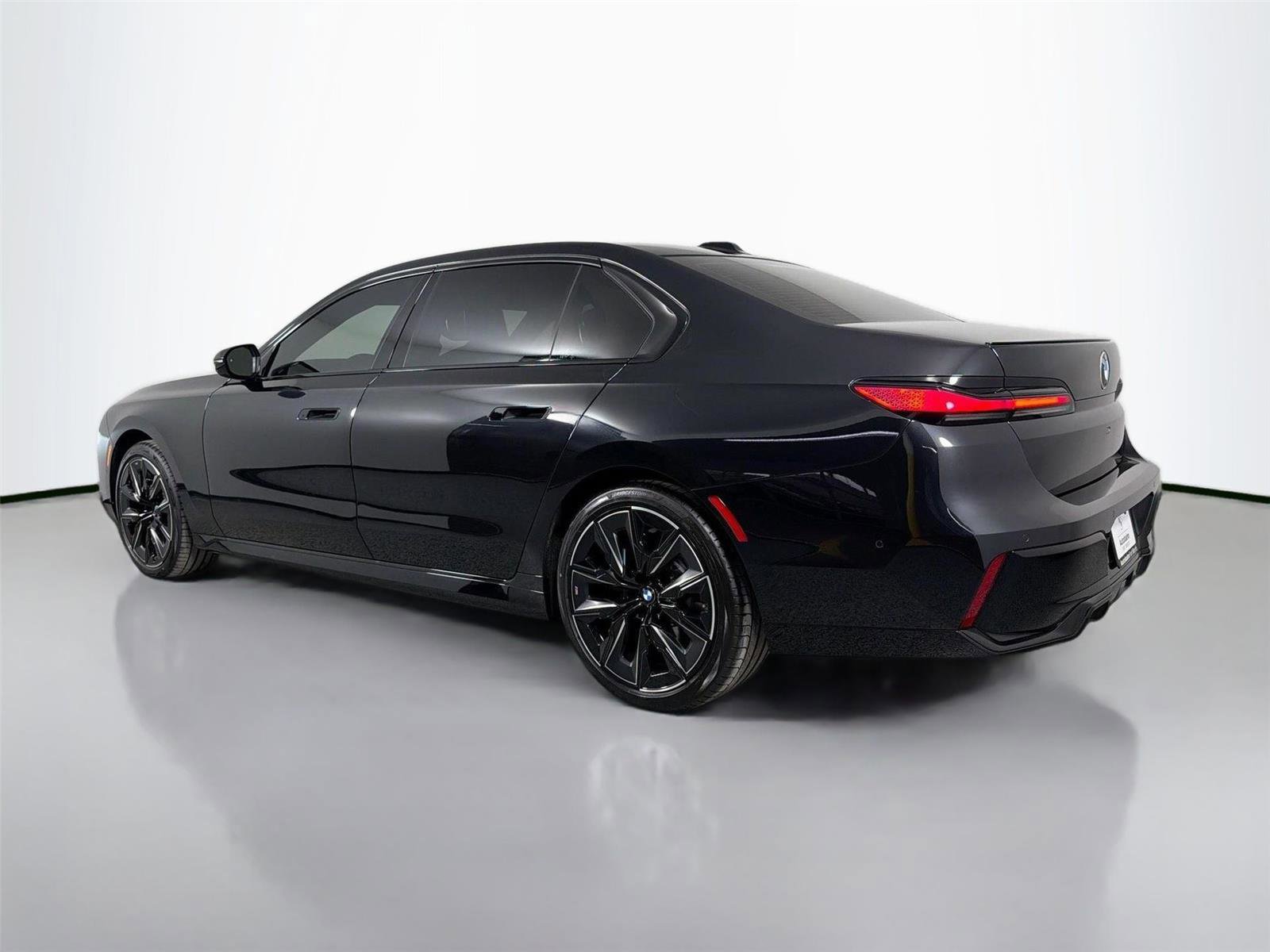 New 2026 BMW 740i image 7