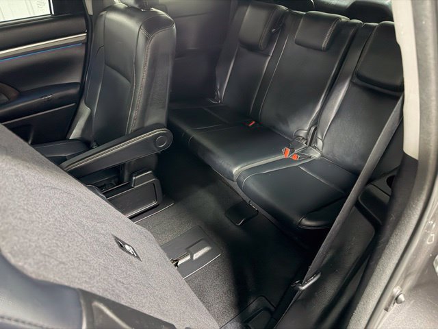 Used 2018 Toyota Highlander Limited AWD/4WD image 9