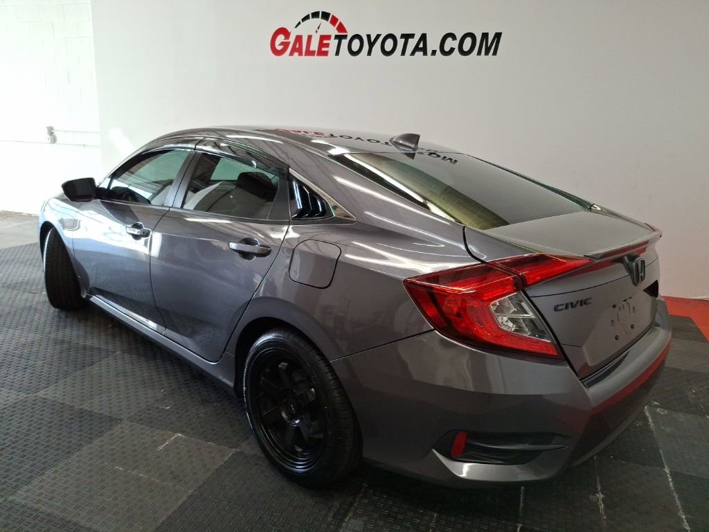 Used 2018 Honda Civic EX-T image 10