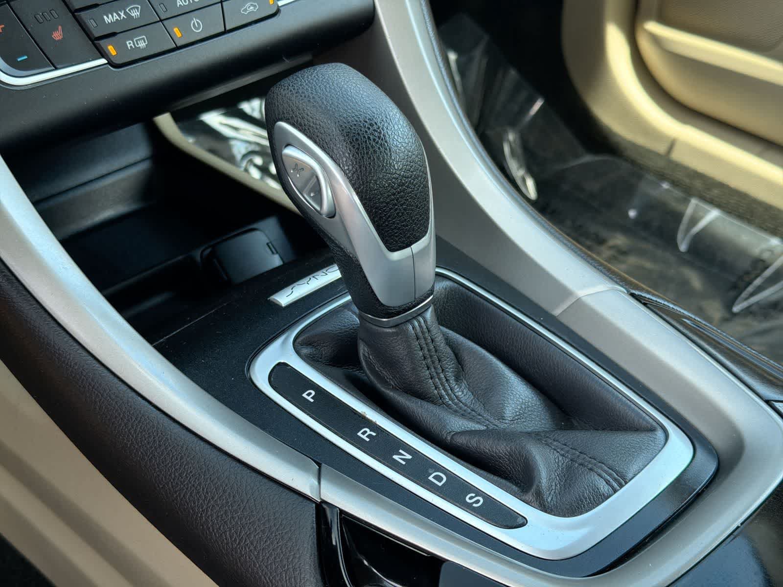 Used 2016 Ford Fusion SE FWD image 33