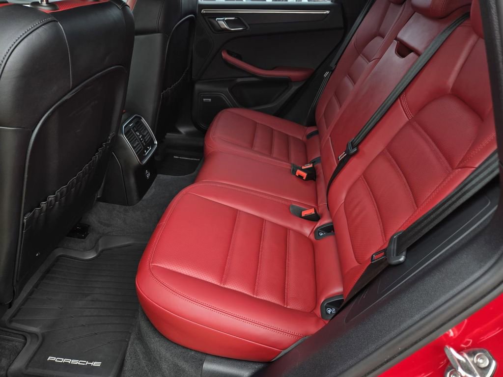 Used 2022 Porsche Macan GTS image 19