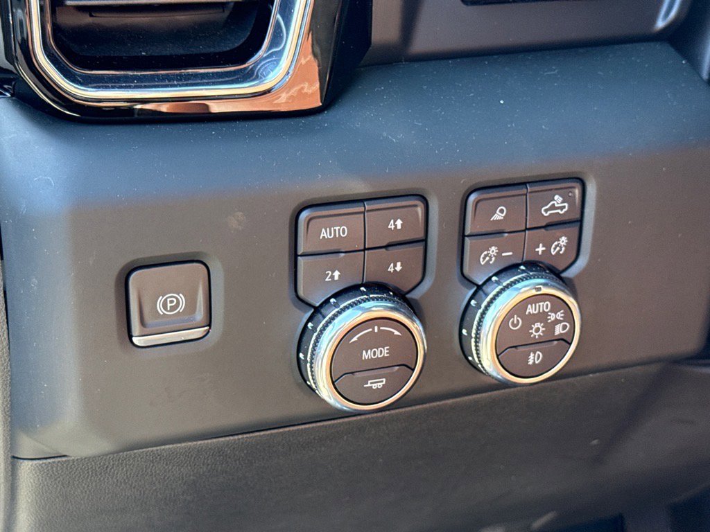 Used 2024 GMC Sierra 1500 Denali Ultimate image 15