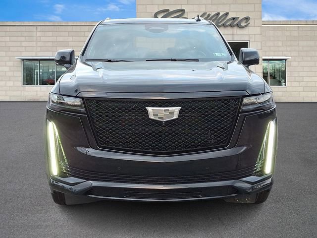 Used 2021 Cadillac Escalade Sport Platinum w/ LPO, ONYX Package image 3