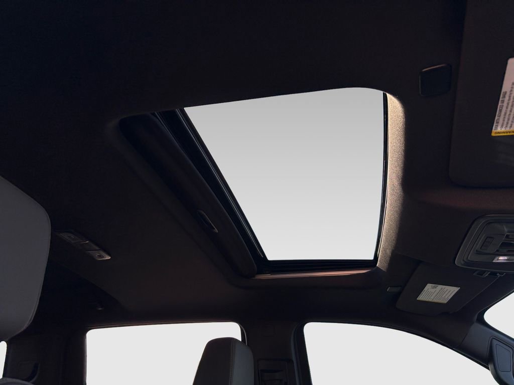 Used 2025 Chevrolet Silverado 1500 ZR2 w/ Technology Package image 6