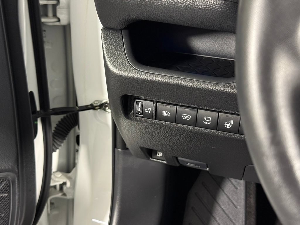 Used 2023 Toyota RAV4 XSE AWD/4WD image 22