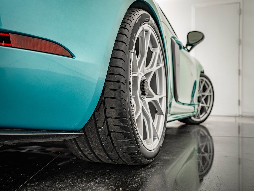 Certified 2024 Porsche 718 Cayman GT4 RS w/ Weissach Package image 64