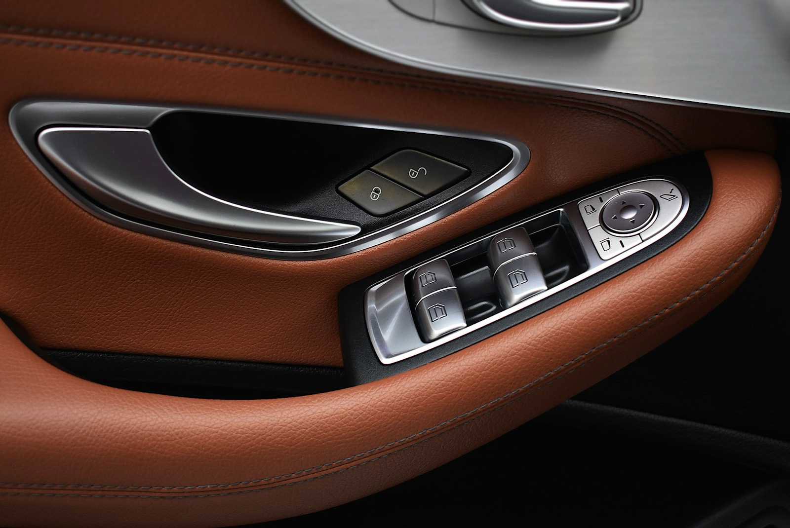 Used 2023 Mercedes-Benz C 300 4MATIC Cabriolet image 36