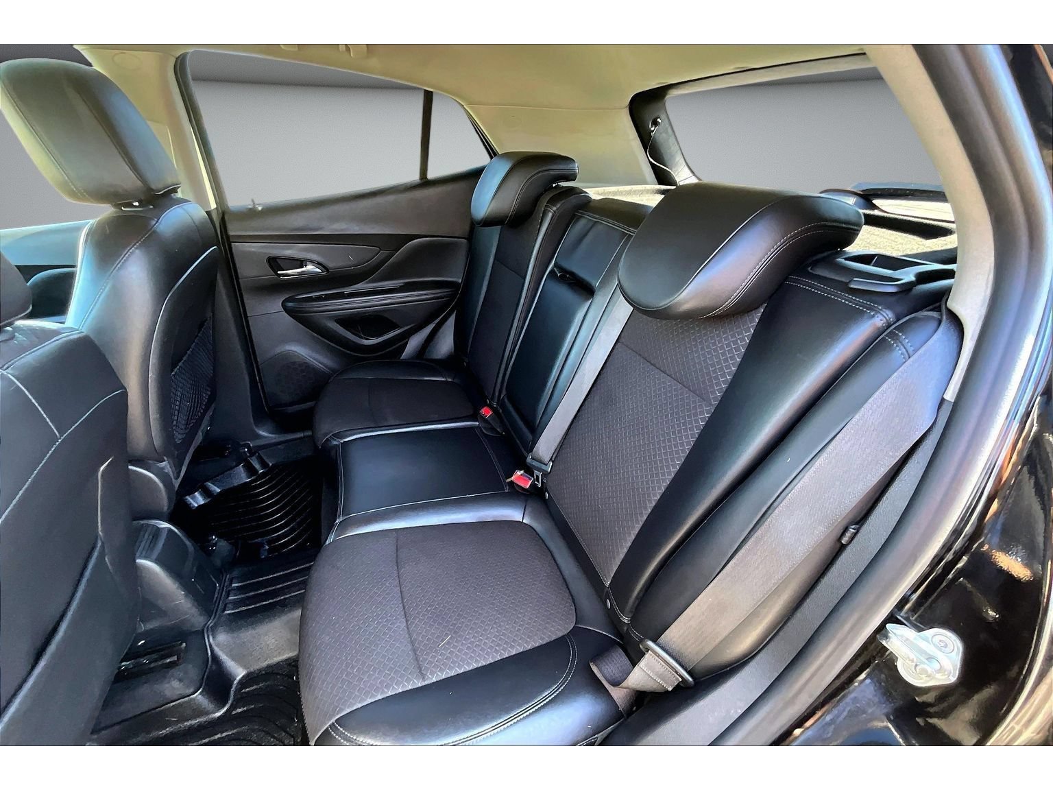Used 2019 Buick Encore Preferred FWD image 35