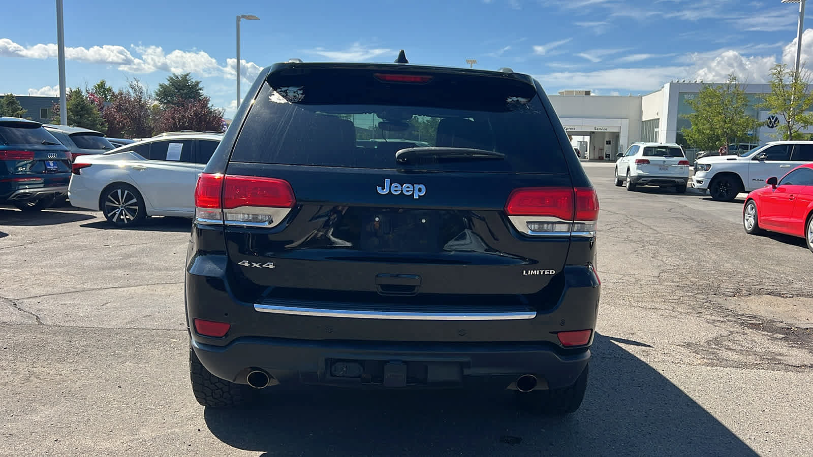 Used 2017 Jeep Grand Cherokee Limited w/ Luxury Group II AWD/4WD image 6