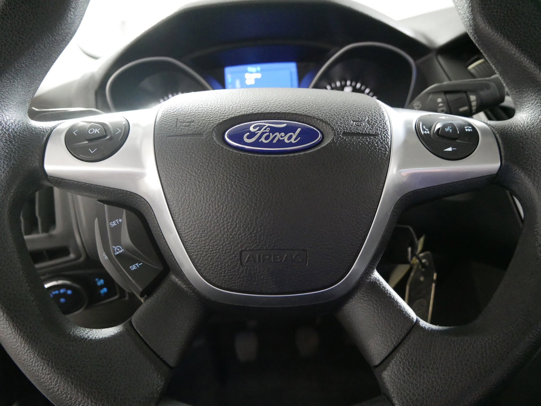 Used 2014 Ford Focus SE image 25