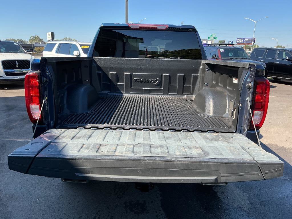 Used 2022 GMC Sierra 1500 SLE w/ X31 Off-Road Package AWD/4WD image 14