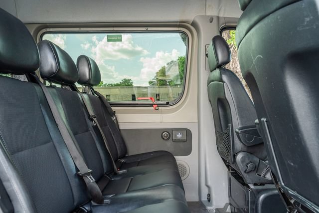 Used 2016 Mercedes-Benz Sprinter 2500 image 31
