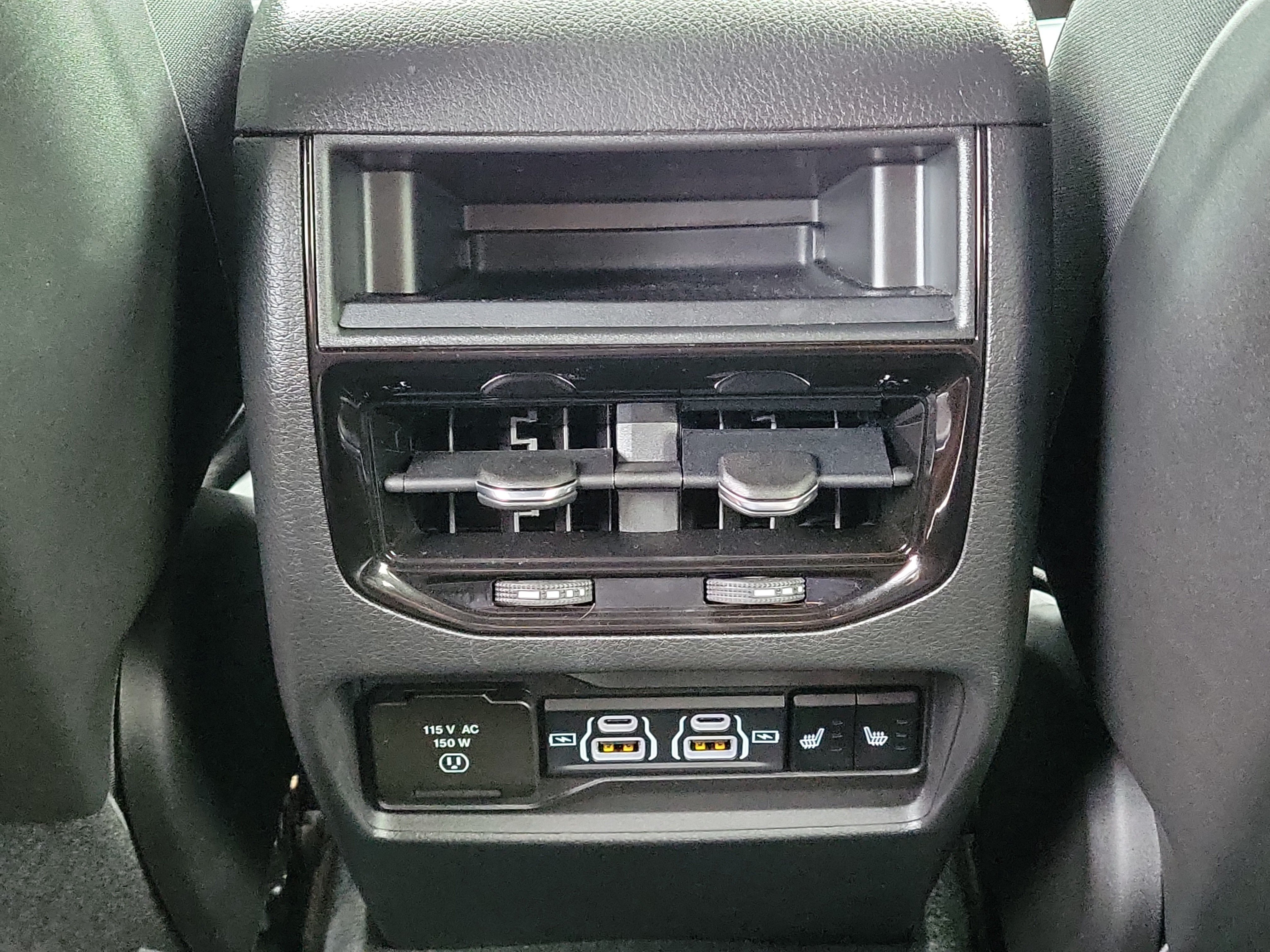 Used 2025 Jeep Grand Cherokee Limited RWD image 13