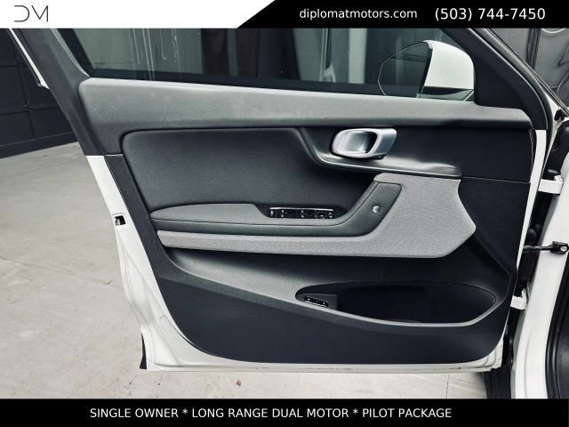 Used 2022 Polestar Polestar 2 w/ Pilot Package AWD/4WD image 24