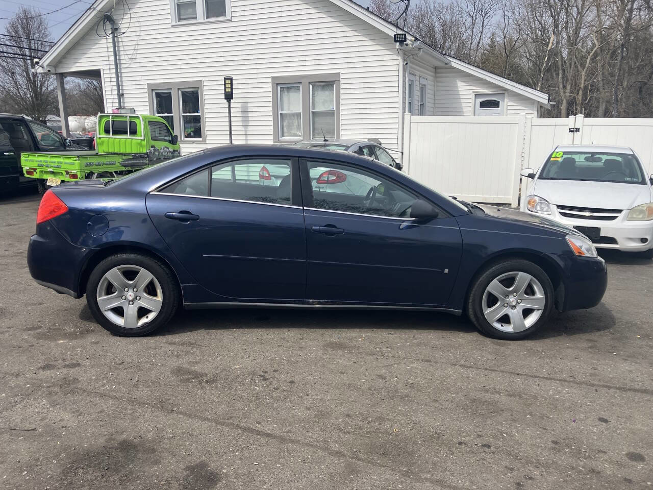 Used 2009 Pontiac G6 Sedan w/ Sun And Sound Package image 6