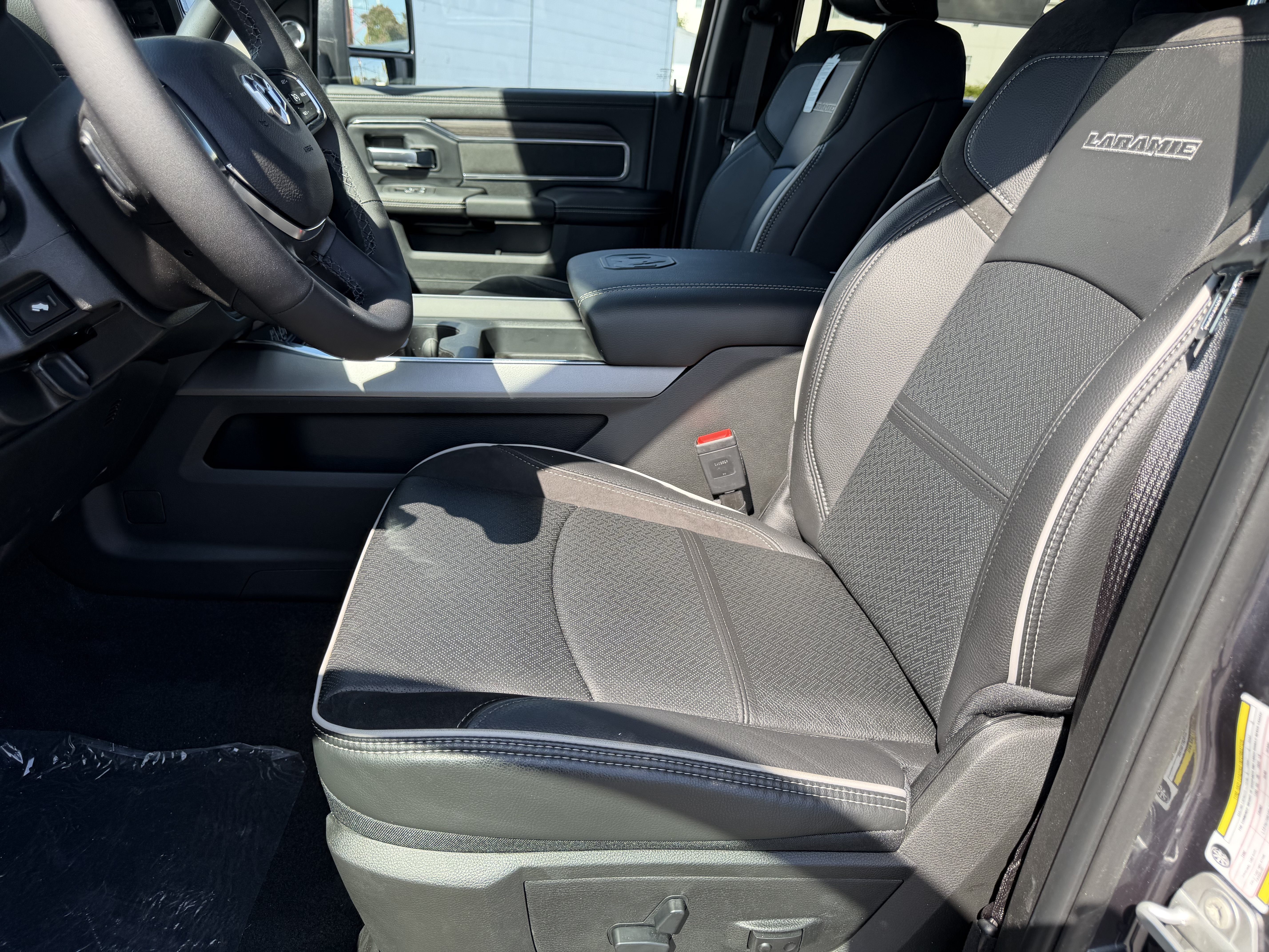 New 2026 RAM 2500 Laramie AWD/4WD image 20