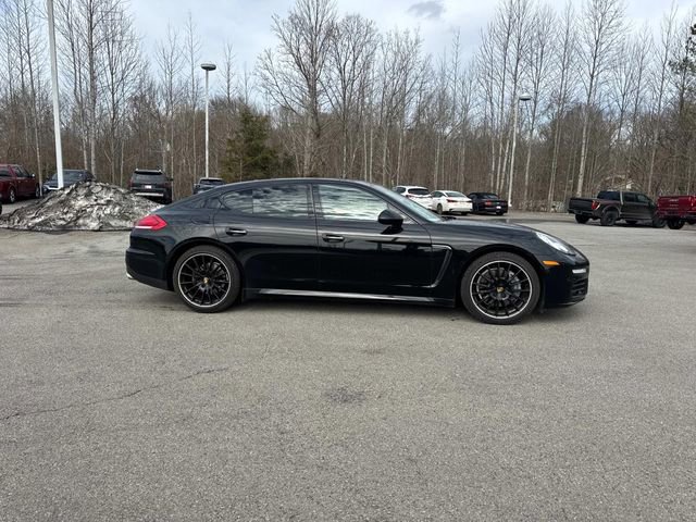 Used 2015 Porsche Panamera image 3