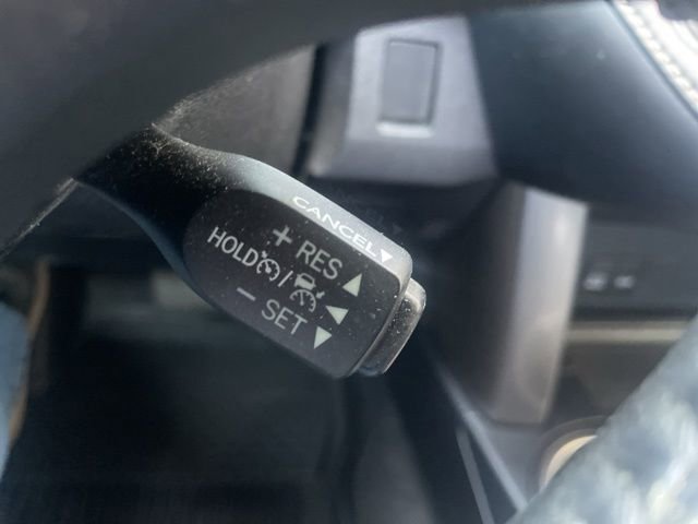 Used 2018 Toyota RAV4 XLE AWD/4WD image 33