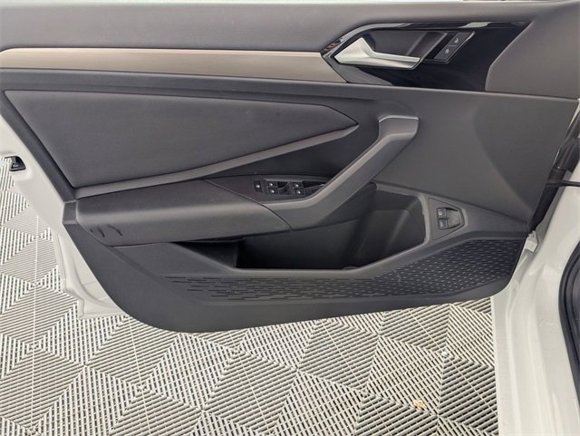 Used 2021 Volkswagen Jetta SEL Premium image 10