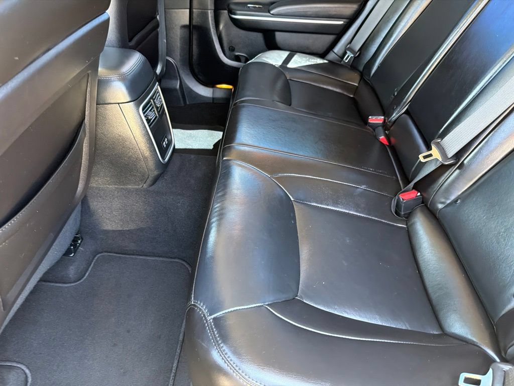 Used 2023 Chrysler 300 Touring L RWD image 22
