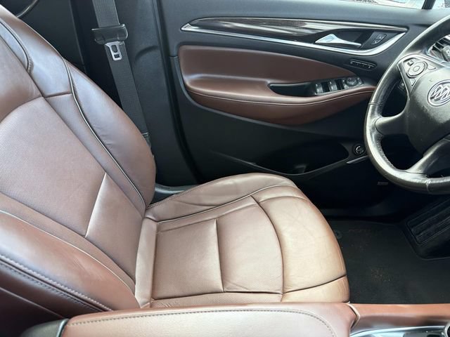 Used 2019 Buick Enclave Avenir w/ Avenir Technology Package FWD image 14