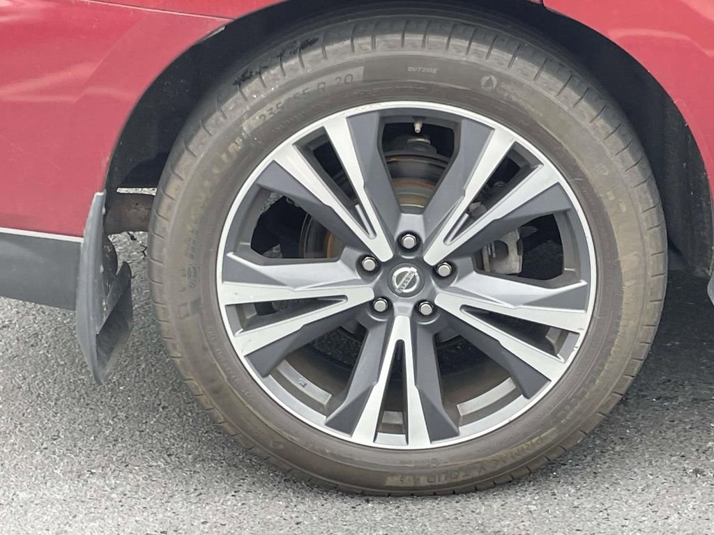 Used 2019 Nissan Pathfinder Platinum image 12