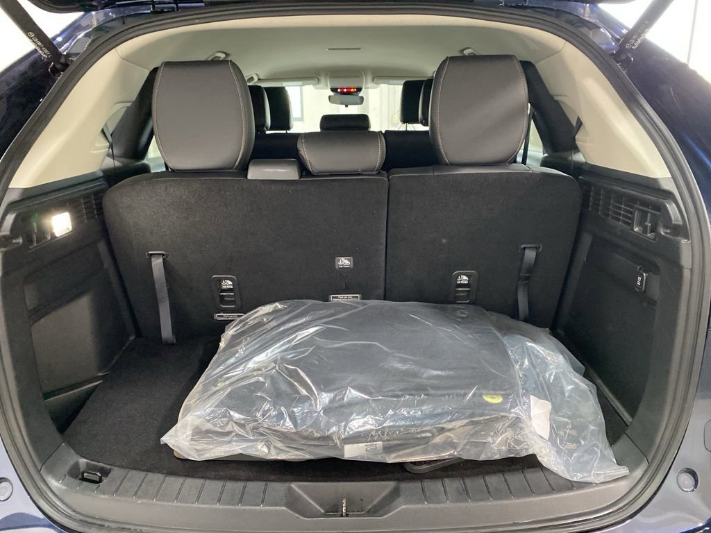 Certified 2025 MAZDA CX-90 3.3 Turbo w/ Select Package AWD/4WD image 17