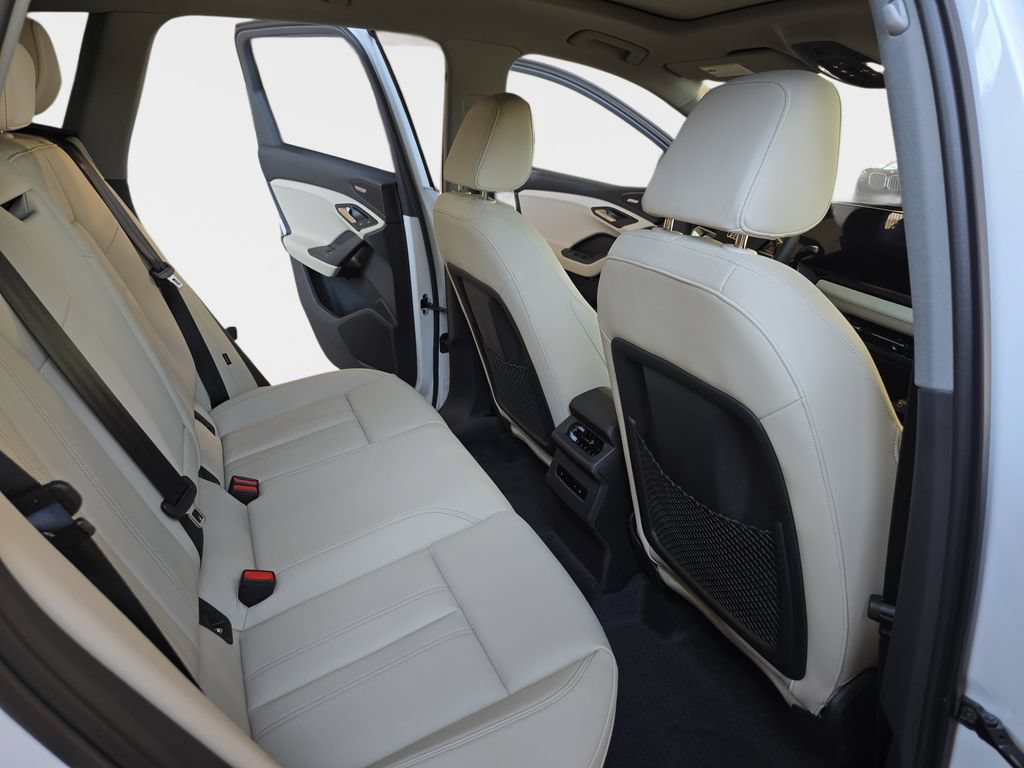 New 2027 Audi Q6 e-tron Prestige AWD/4WD image 11