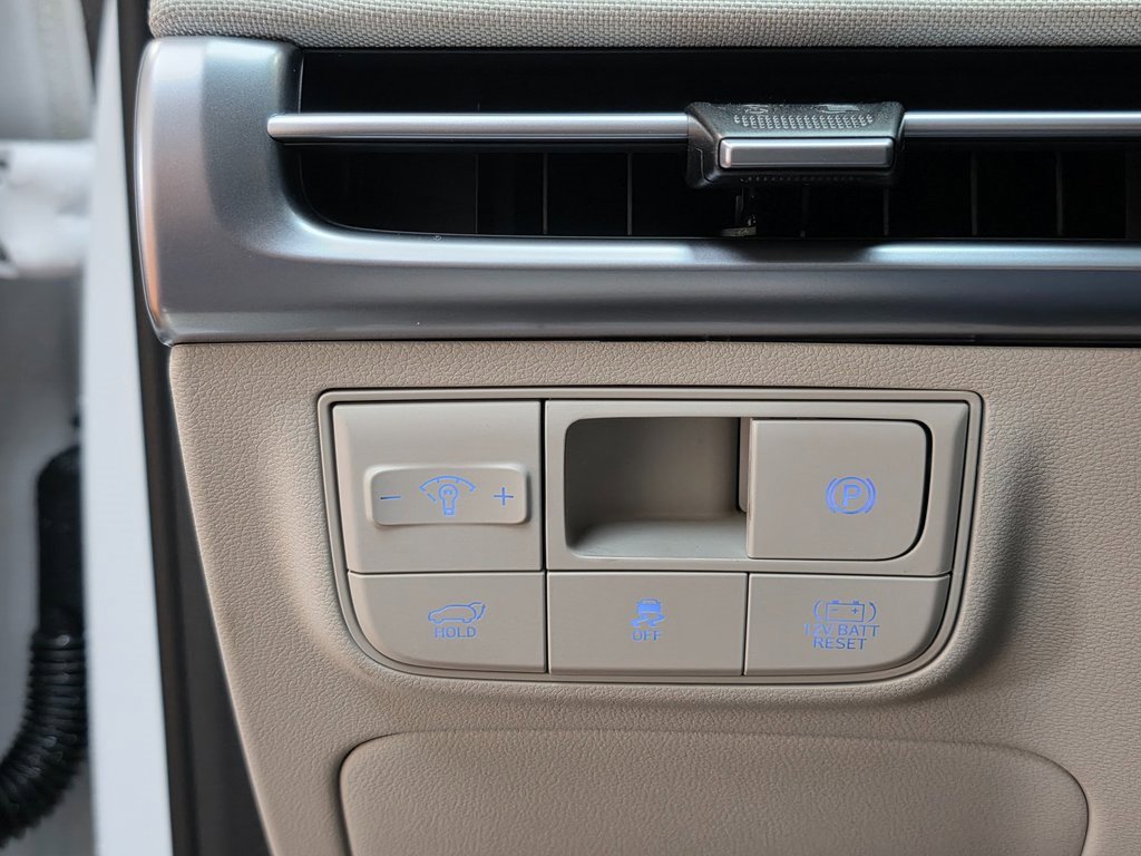 New 2026 Hyundai Tucson Limited w/ Tow & Go Package image 25