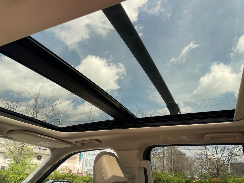 Used 2024 Ford Expedition Limited image 14