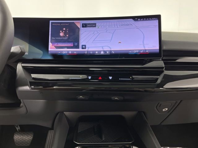 Used 2024 BMW 530i w/ Premium Package image 25