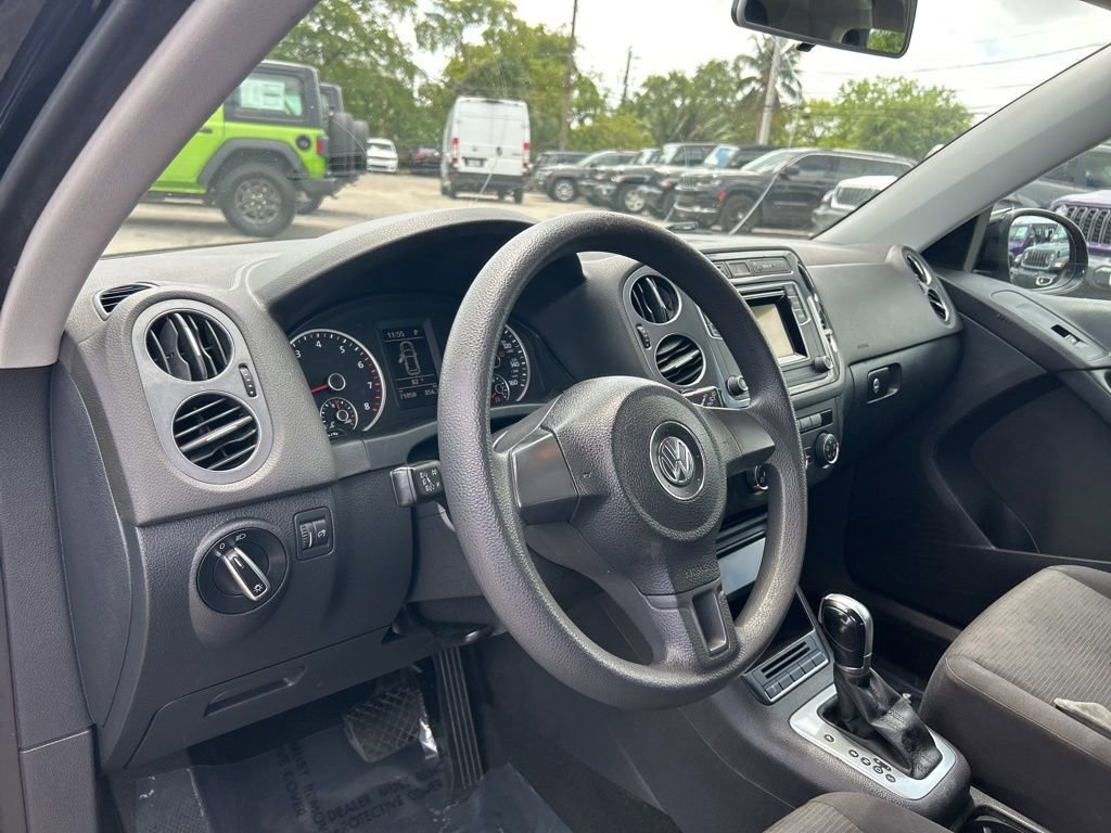 Used 2018 Volkswagen Tiguan Limited image 10