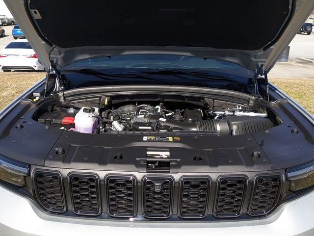 New 2025 Jeep Grand Cherokee L Limited w/ Luxury Tech Group II image 36