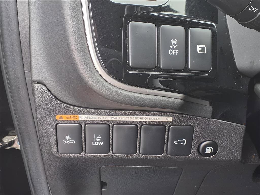 Used 2020 Mitsubishi Outlander SEL image 17