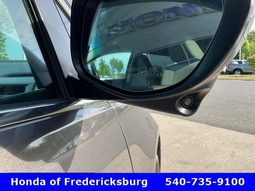 Used 2016 Honda Odyssey SE image 15