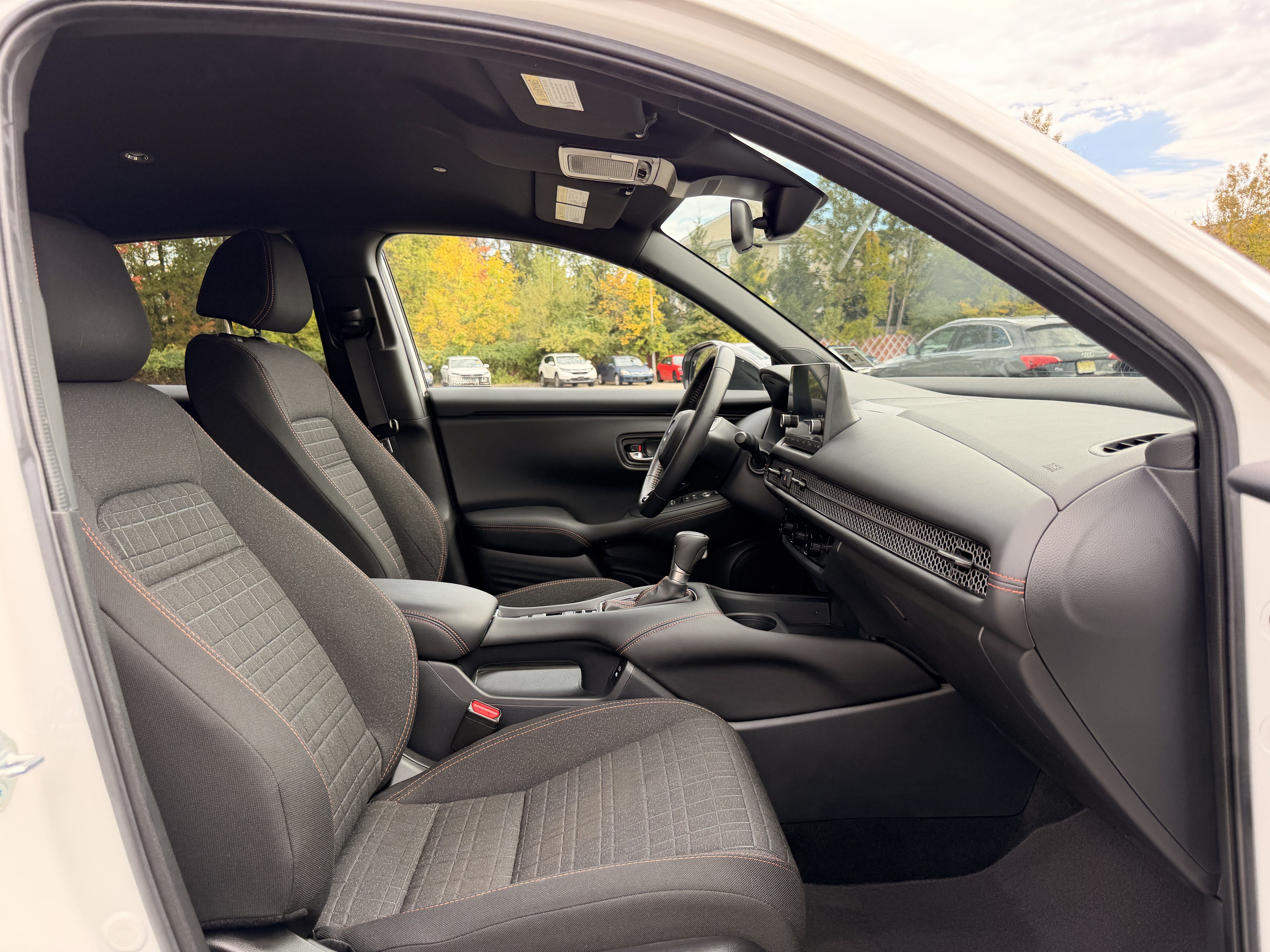 Used 2025 Honda HR-V Sport image 15
