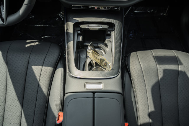 New 2027 Mercedes-Benz E 350 4MATIC Sedan image 25