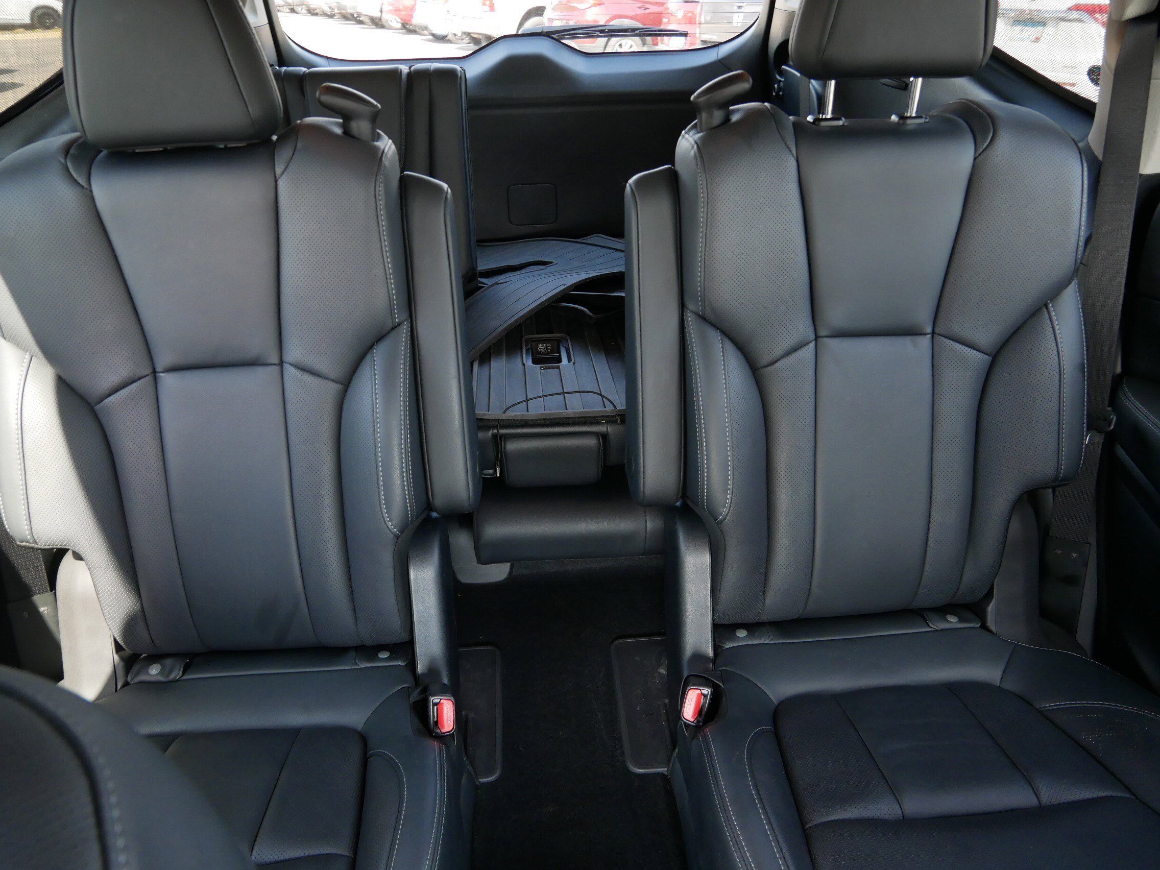 Used 2023 Subaru Ascent Limited w/ Technology Package image 13