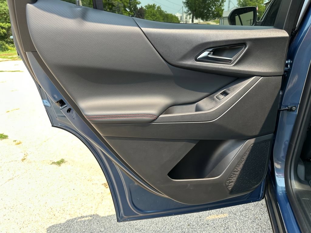 New 2027 Chevrolet Equinox RS w/ Safety and Technology Package AWD/4WD image 34