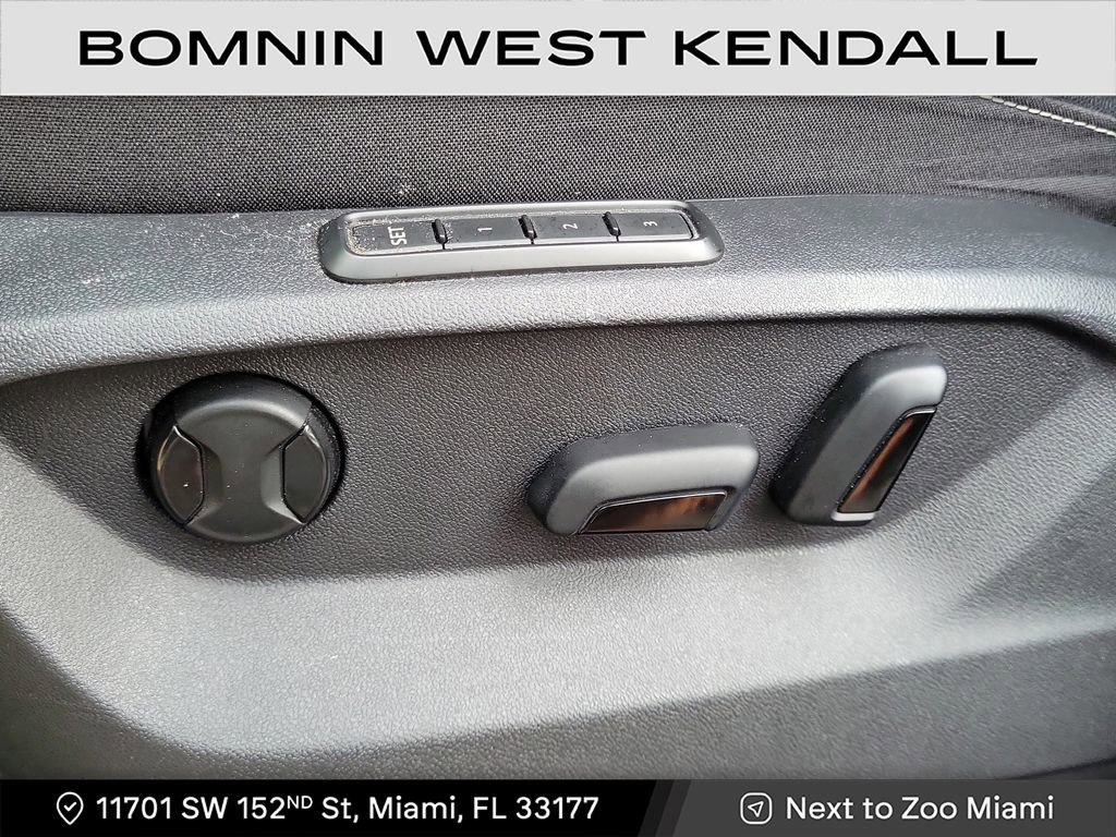 Used 2022 Volkswagen Atlas SEL image 12