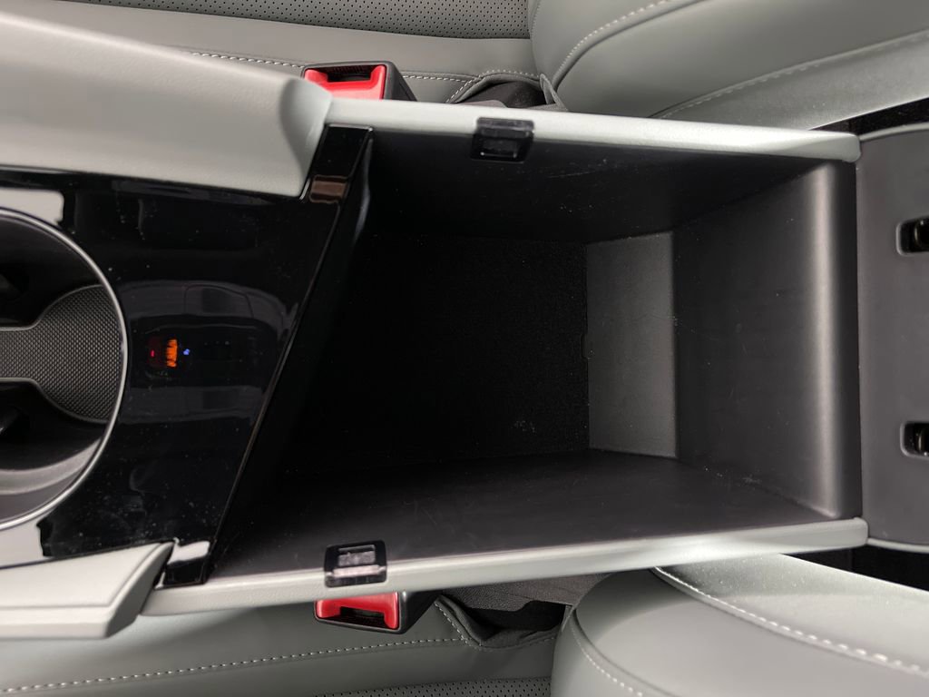 Certified 2025 Hyundai Elantra Limited FWD image 25