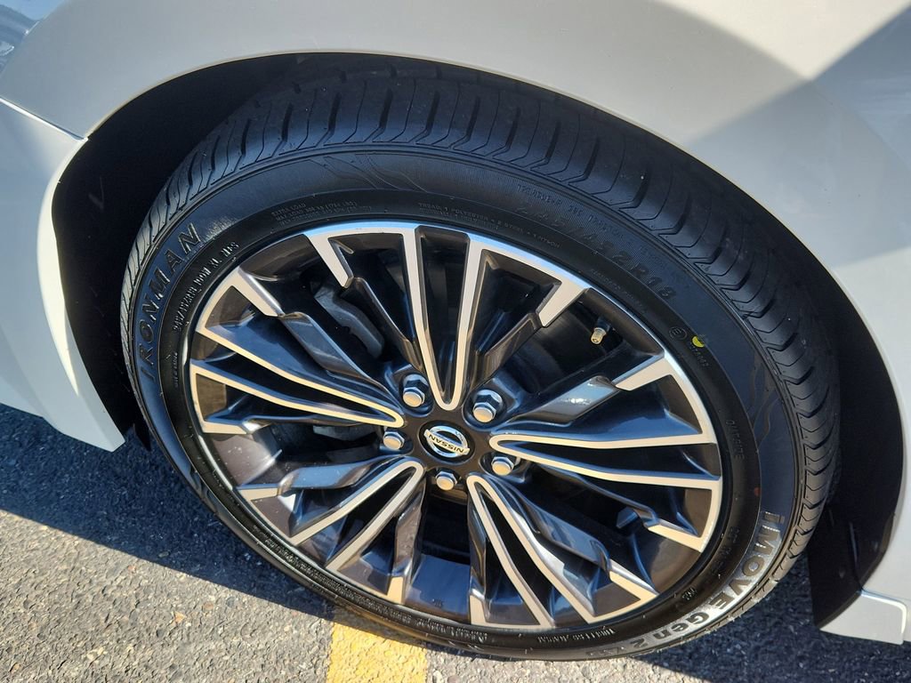 Used 2021 Nissan Maxima 3.5 SV w/ Floor Mat Group image 17